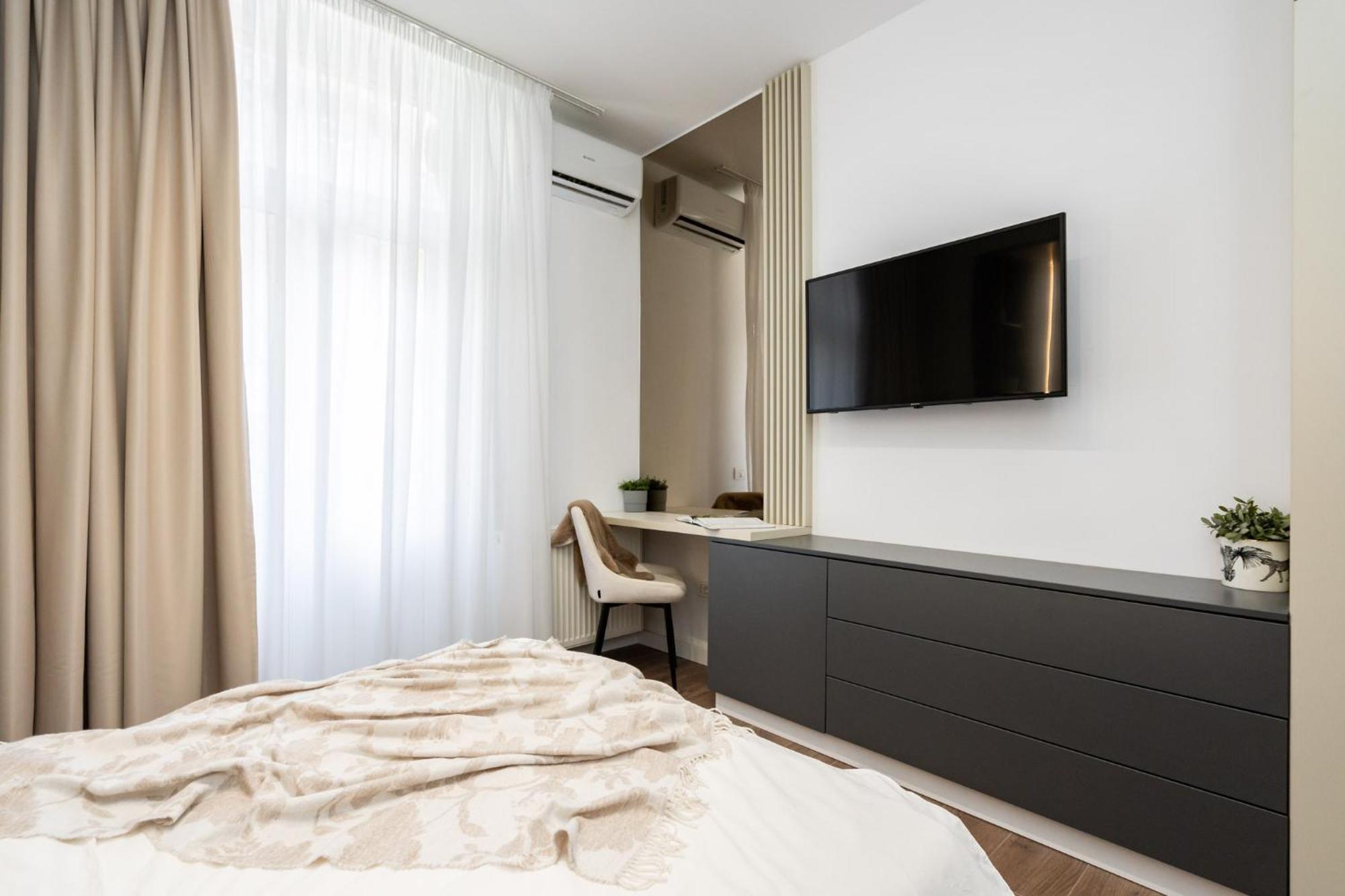 The Nest - Center - Old - 2 Bedrooms * Bucharest